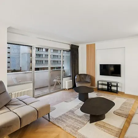 Appartement Eiffel Tower View - 3b - High-end Paris